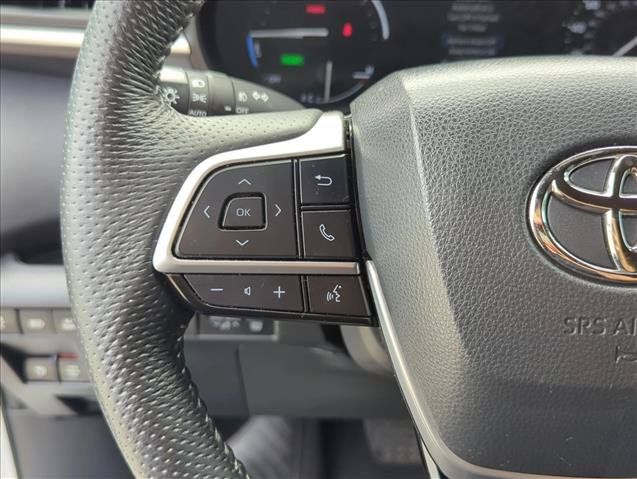 Certified 2023 Toyota Sienna XSE AWD/4WD image 16
