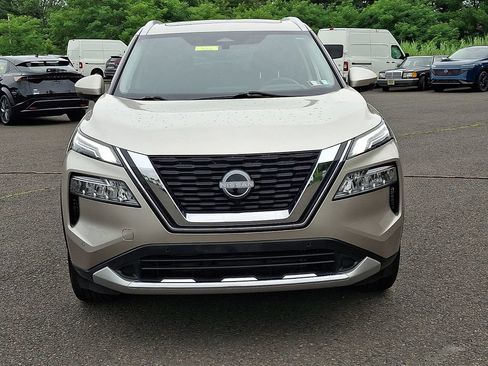 Certified 2023 Nissan Rogue Platinum w/ Platinum Premium Package AWD/4WD image 2
