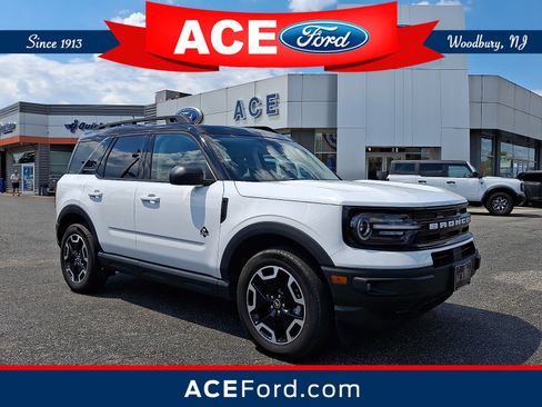 Used 2023 Ford Bronco Sport Outer Banks w/ Tech Package AWD/4WD image 1