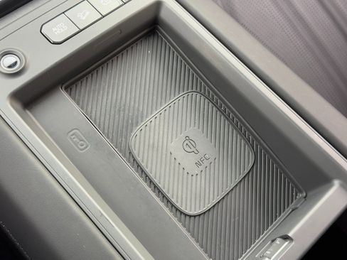 Used 2024 Kia EV9 GT-Line image 36