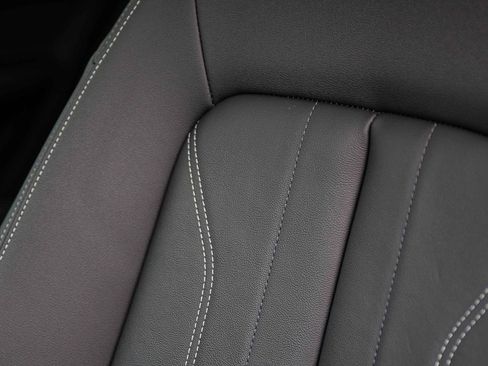 Used 2023 Audi Q5 2.0T Premium w/ Convenience Package image 28