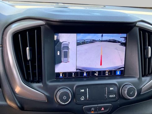 Certified 2024 GMC Terrain AT4 w/ Infotainment Package II AWD/4WD image 26