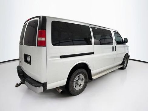 Certified 2016 Chevrolet Express 3500 LT w/ LT Preferred Equipment Group image 7