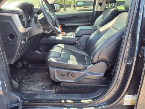 Used 2022 Ford Expedition XLT AWD/4WD image 23
