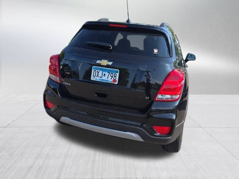 Used 2019 Chevrolet Trax LT w/ LT Convenience Package FWD image 5