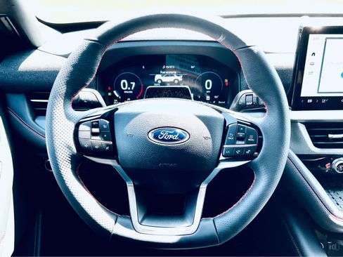 New 2025 Ford Explorer ST-Line w/ Premium Package image 31