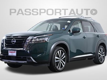 Used 2025 Nissan Pathfinder Platinum w/ Cargo Package