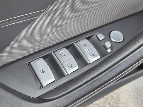 Used 2023 BMW M850i xDrive Convertible image 22