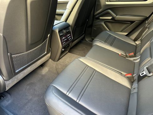 New 2026 Porsche Cayenne image 13