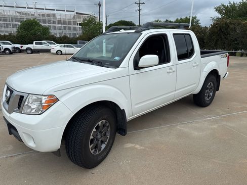 Used 2017 Nissan Frontier PRO-4X w/ Pro-4x Luxury Package image 1