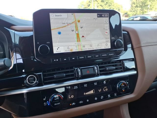 Used 2024 Nissan Pathfinder Platinum AWD/4WD image 26