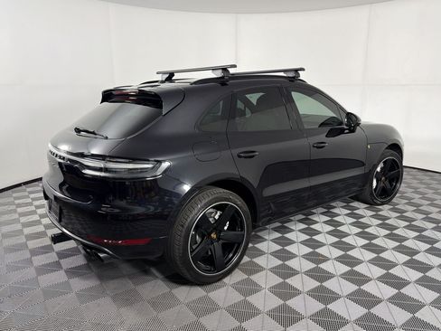 Certified 2021 Porsche Macan Turbo AWD/4WD image 9