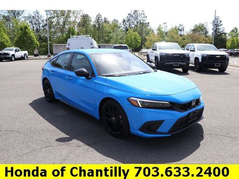 Used 2023 Honda Civic Sport image 1