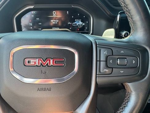 Used 2024 GMC Sierra 1500 AT4 w/ Technology Package AWD/4WD image 32