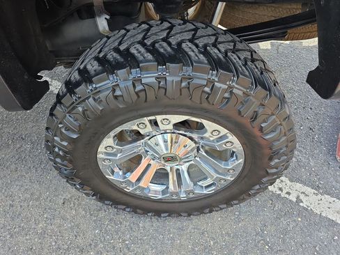 Used 2015 GMC Sierra 1500 Denali w/ Driver Alert Package image 36