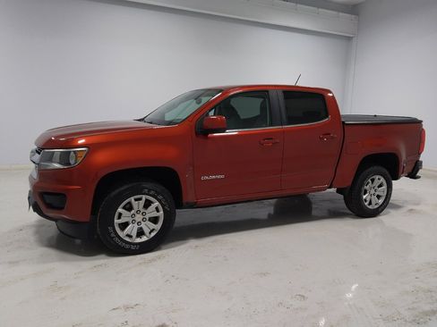 Used 2016 Chevrolet Colorado LT image 2