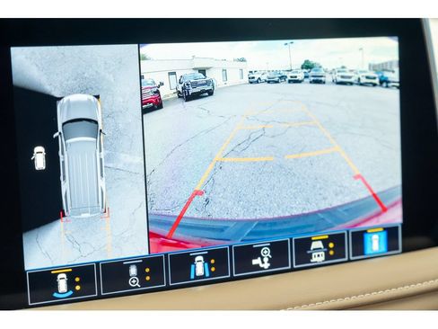 Used 2021 Chevrolet Tahoe Premier w/ Premium Package RWD image 24