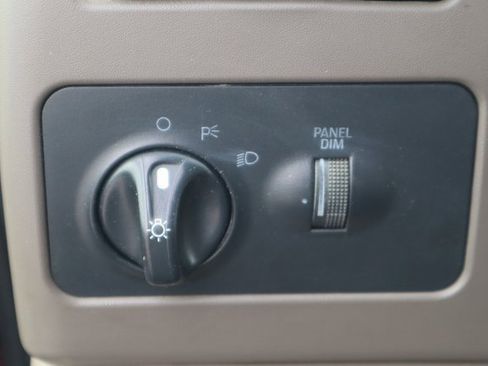 Used 2000 Ford F250 Lariat image 7