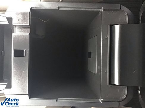 Used 2021 Ford Explorer XLT image 44