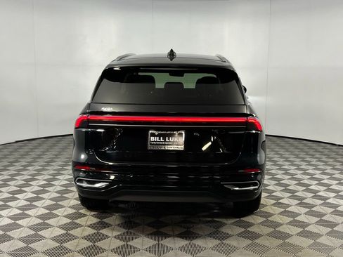 Used 2024 Lincoln Nautilus Reserve image 8