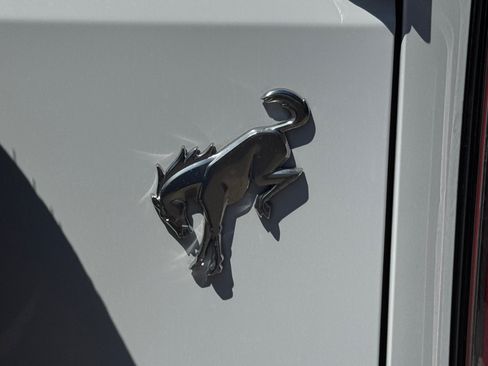 Used 2025 Ford Bronco Outer Banks AWD/4WD image 14