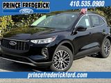 New 2025 Ford Escape SE image 2