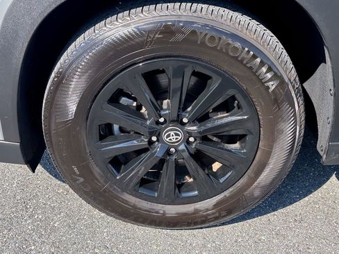 Certified 2024 Toyota Grand Highlander AWD image 18