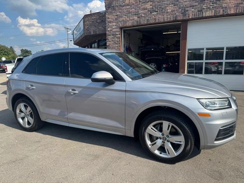 Used 2018 Audi Q5 2.0T Premium AWD/4WD image 18