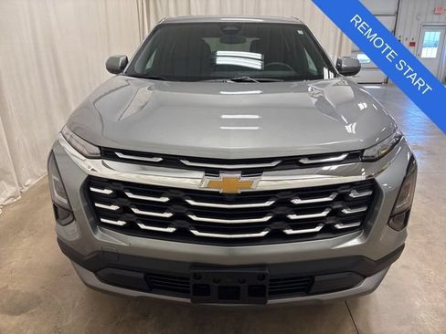 Used 2026 Chevrolet Equinox LT FWD image 9