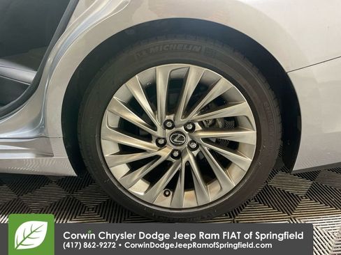 Used 2022 Lexus ES 350 Ultra Luxury image 25