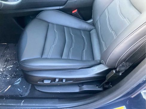 Used 2025 Cadillac XT6 Premium Luxury w/ Platinum Package image 13