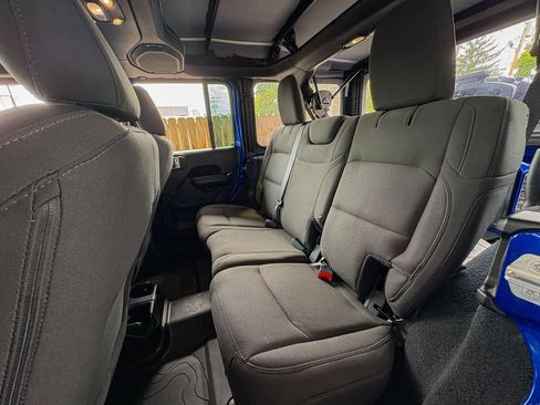 Used 2019 Jeep Wrangler Unlimited Sport AWD/4WD image 25