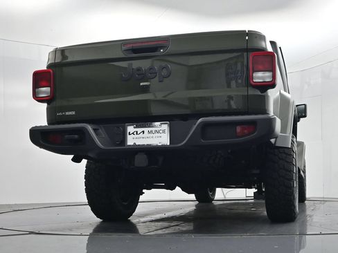 Used 2021 Jeep Gladiator Sport AWD/4WD image 43