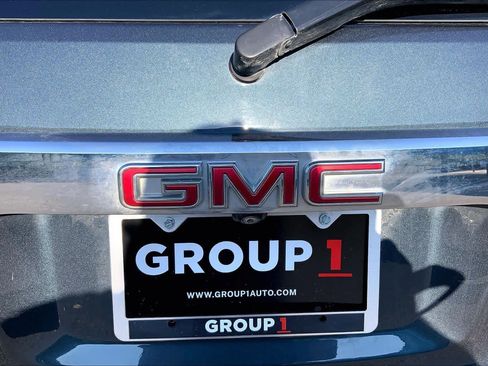 Used 2020 GMC Acadia SLT w/ Driver Alert Package II AWD/4WD image 31