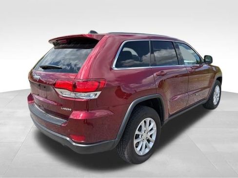 Used 2022 Jeep Grand Cherokee Laredo X RWD image 3