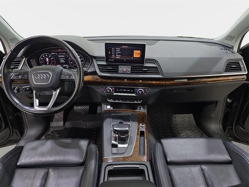 Used 2018 Audi Q5 2.0T Premium Plus w/ Premium Plus Package image 10