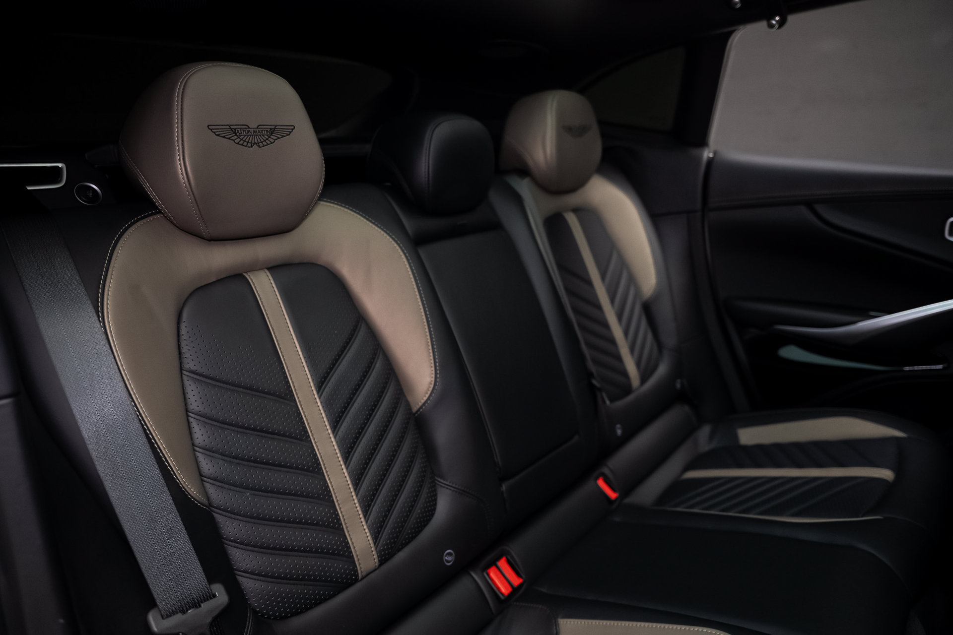Used 2023 Aston Martin DBX 707 AWD/4WD image 64