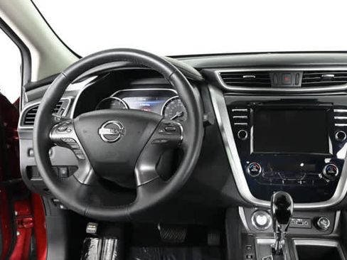 Used 2020 Nissan Murano SV image 3