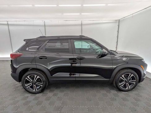 New 2026 Chevrolet TrailBlazer LT w/ Convenience Package FWD image 7