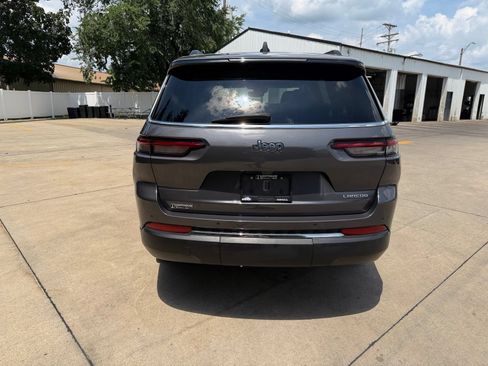 Used 2023 Jeep Grand Cherokee L Laredo RWD image 30