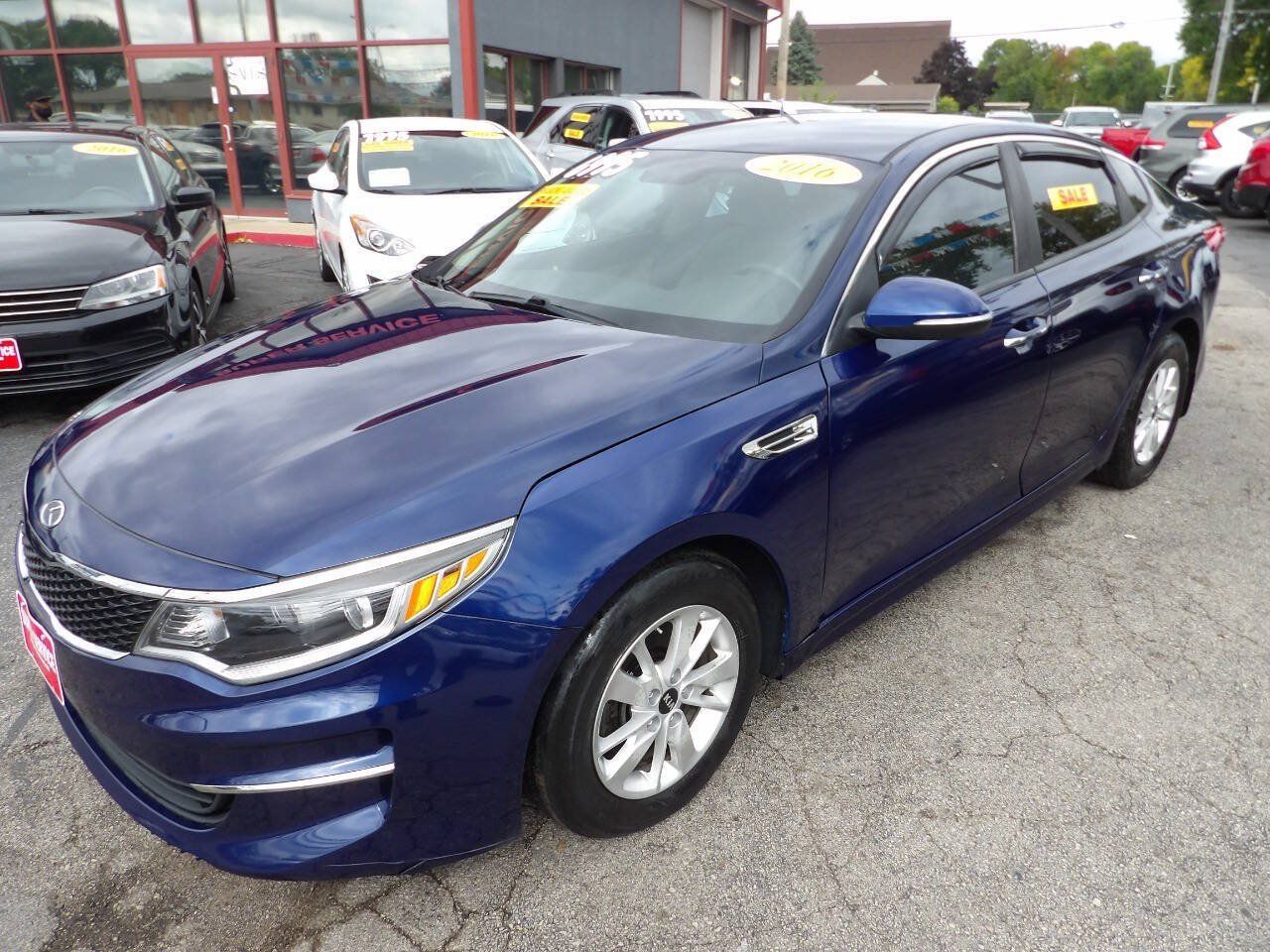 Used 2016 Kia Optima LX FWD image 1
