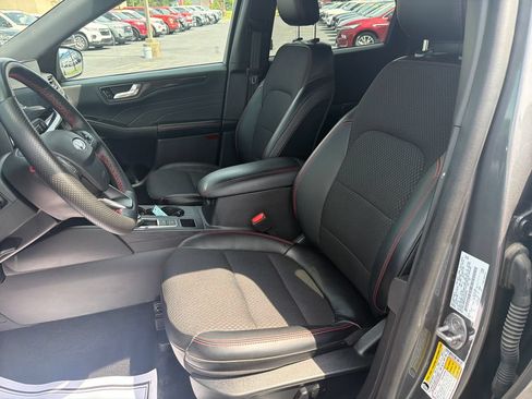 Used 2024 Ford Escape ST-Line w/ Tech Pack #1 AWD/4WD image 3