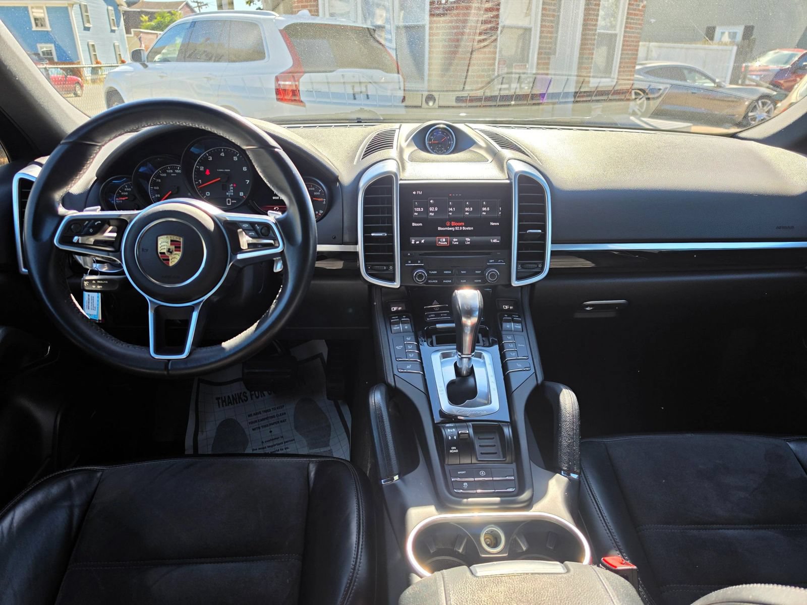 Used 2017 Porsche Cayenne AWD/4WD image 11