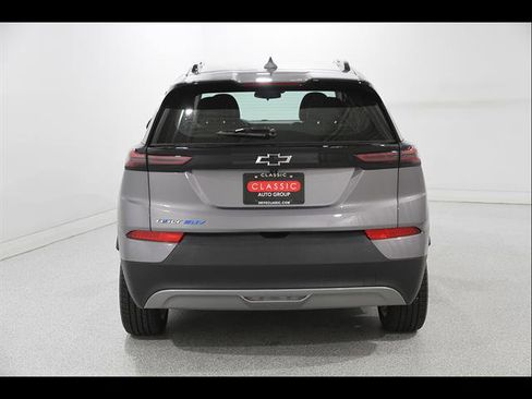 Used 2023 Chevrolet Bolt EUV LT FWD image 22