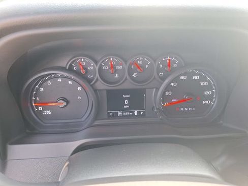 Used 2025 Chevrolet Silverado 2500 Custom w/ Custom Value Package AWD/4WD image 19
