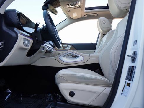 Used 2022 Mercedes-Benz GLS 450 4MATIC image 26