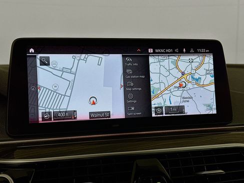 Used 2023 BMW 530i xDrive 530i xDrive w/ Premium Package image 22