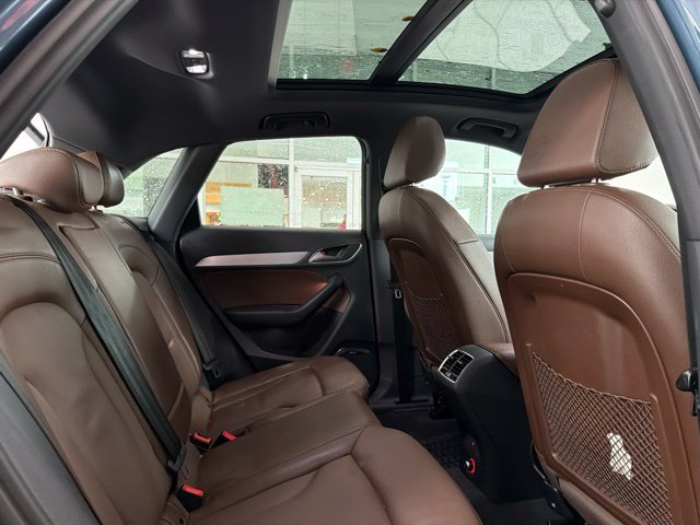 Used 2018 Audi Q3 2.0T Premium Plus w/ Premium Plus Package AWD/4WD image 12