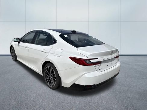 Used 2025 Toyota Camry XLE w/ Premium Plus Package FWD image 7
