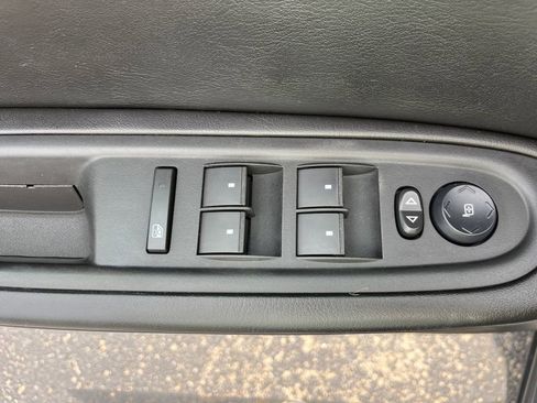 Used 2016 Chevrolet Traverse LT w/ Style and Technology Package FWD image 17